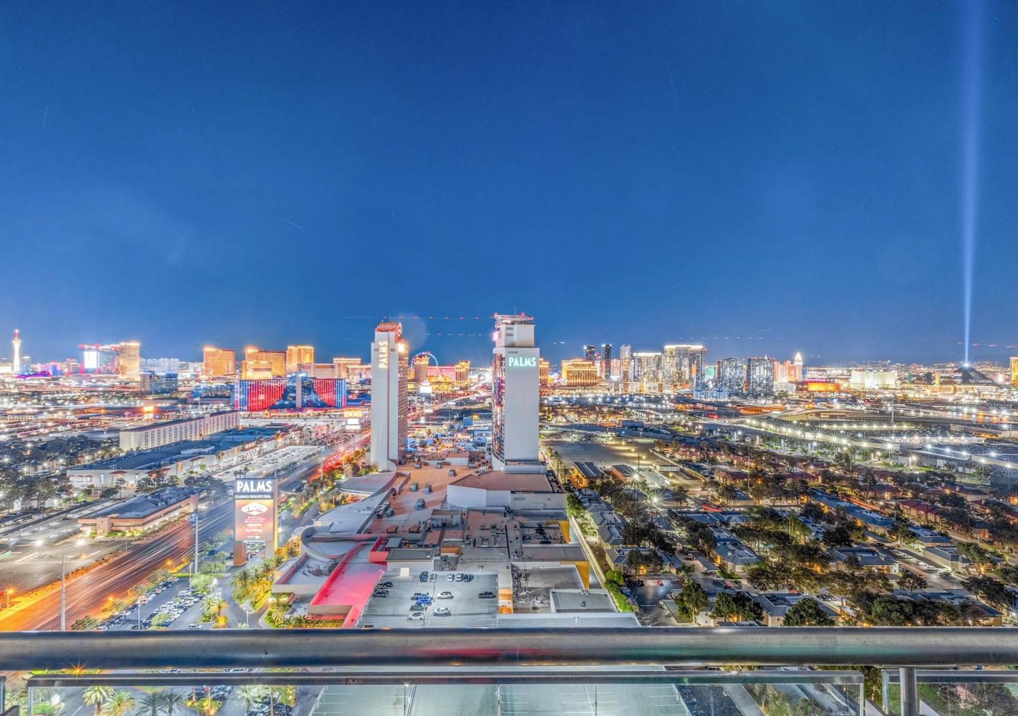 Palms Place Hotel By Zelloo Las Vegas Exteriör bild